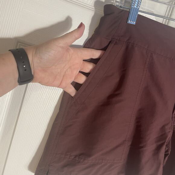 REI Co-Op Shorts Womens 4 Burgundy Hiking Outdoor Regular Fit Drawstring Pockets - Picture 3 of 14